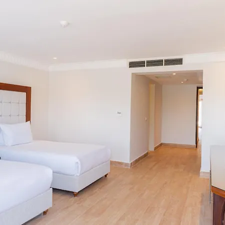 Diamond Beach By Pearl Resort