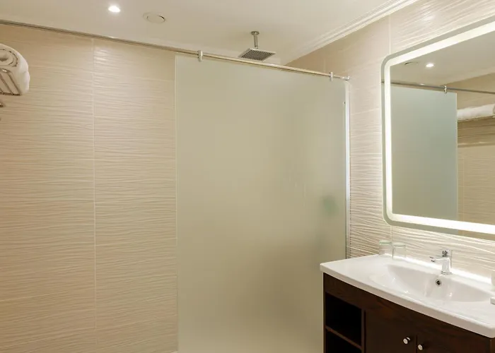 Diamond By Pearl Hotel 5*